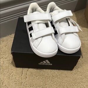 Adidas kids White grand court sneakers